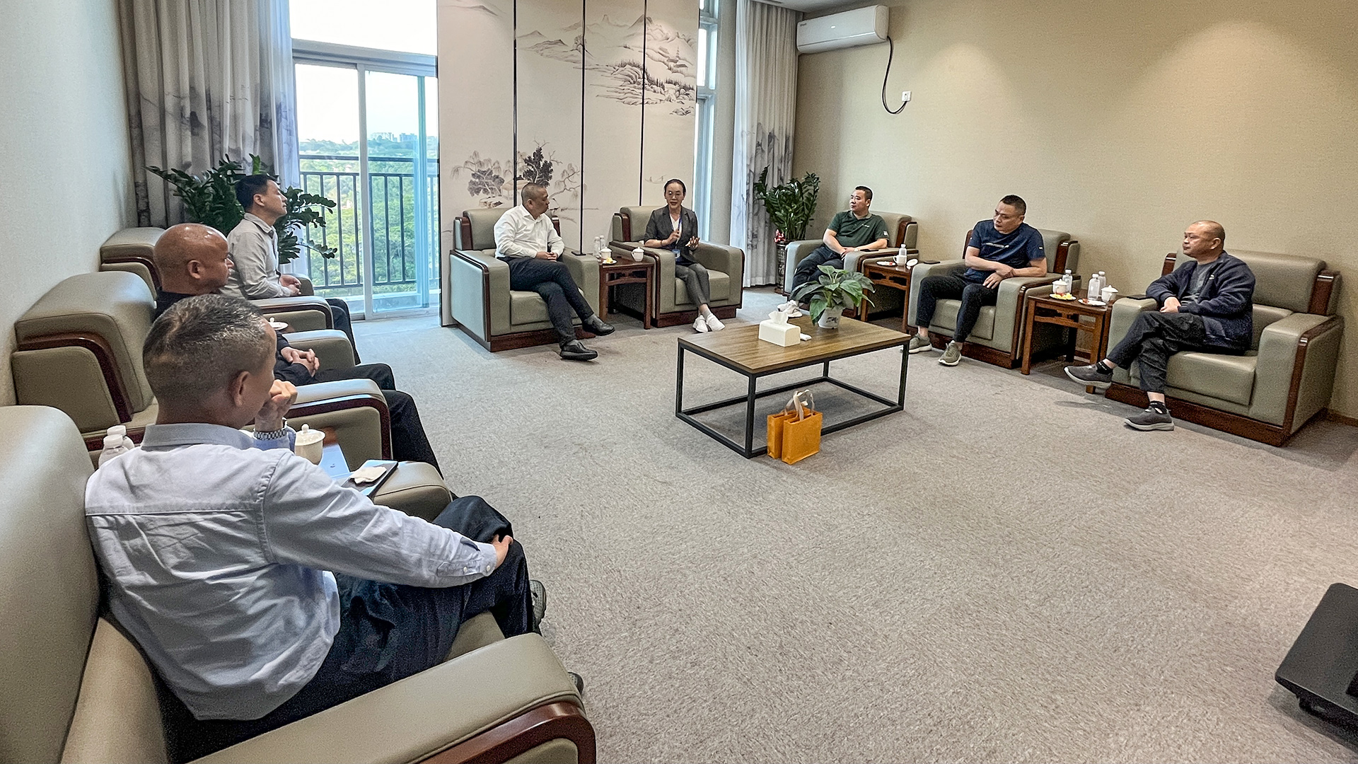 美松客戶員工接待合影 美松客戶接待合影